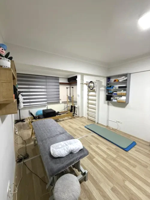 Uzm. Fzt. Nursena Güçlü Sayın Pİlates  - 2. Fotoğraf