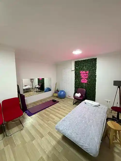 Uzm. Fzt. Nursena Güçlü Sayın Pİlates  - 3. Fotoğraf